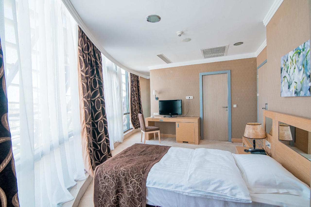 Alau Hotel Nur-Sultan  Exterior photo