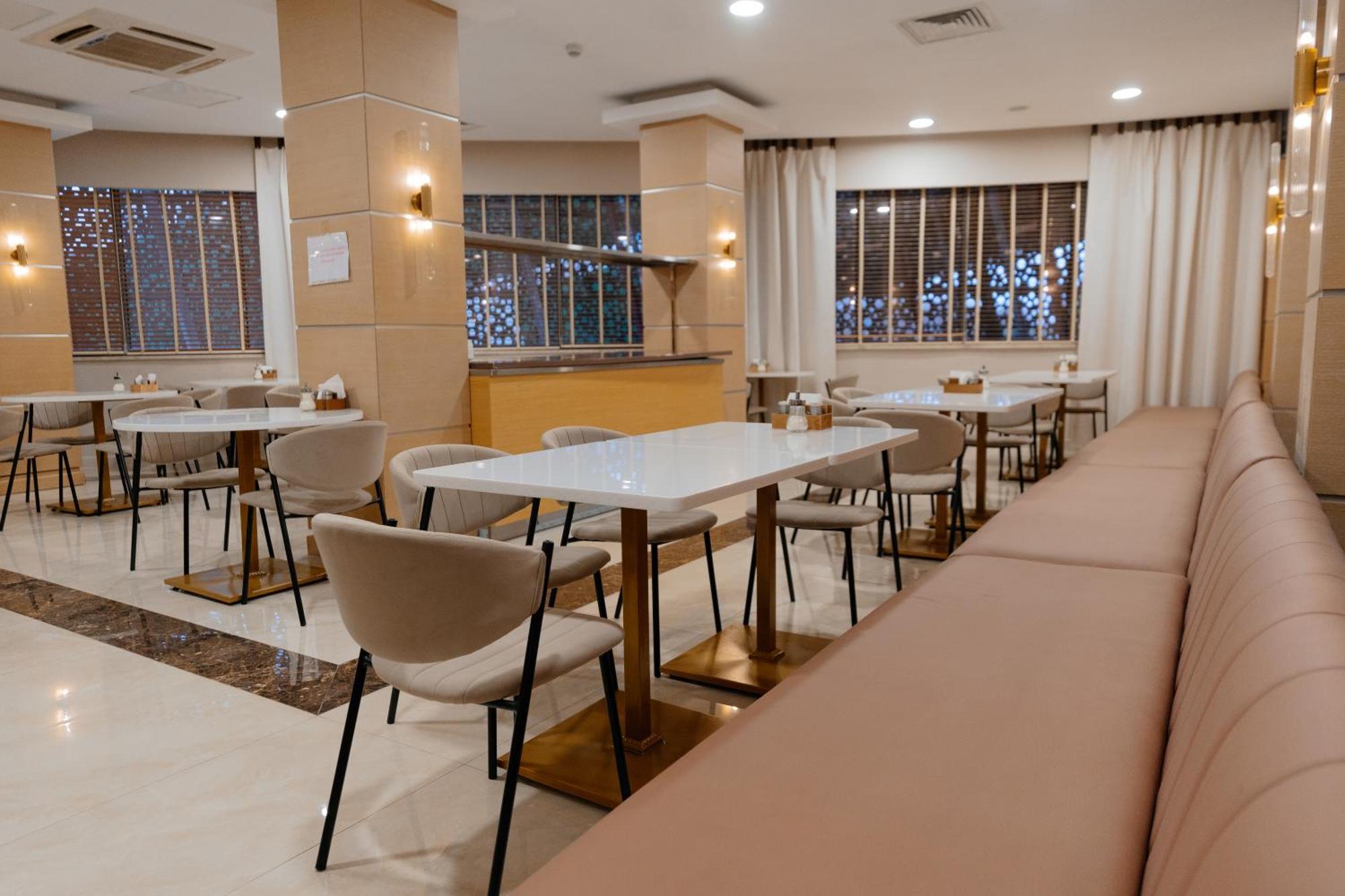 Alau Hotel Nur-Sultan  Exterior photo